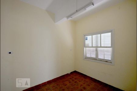 Casa à venda com 300m², 4 quartos e 6 vagasQuarto de Serviço