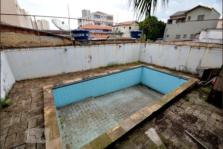 Casa à venda com 300m², 4 quartos e 6 vagasPiscina