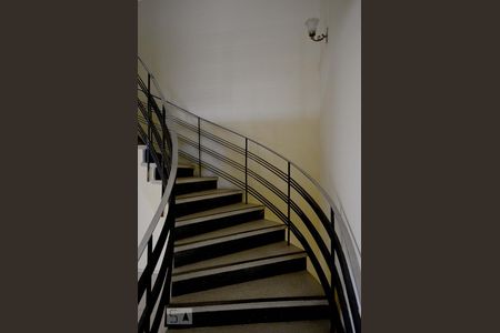 Circulação de casa para alugar com 4 quartos, 300m² em Vila Dom Pedro I, São Paulo