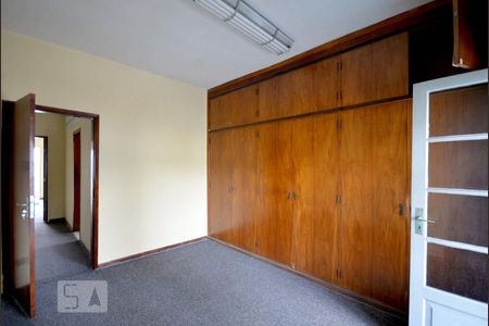 Casa à venda com 300m², 4 quartos e 6 vagasQuarto 2