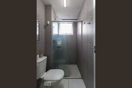 Apartamento à venda com 61m², 2 quartos e 1 vaga Apartamento à venda com 61m², 2 quartos e 1 vagaBanheiro