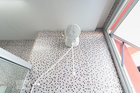 Apartamento à venda com 61m², 2 quartos e 1 vaga Apartamento à venda com 61m², 2 quartos e 1 vagaBanheiro