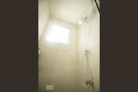 banheiro de apartamento à venda com 2 quartos, 48m² em Jardim do Lago, Campinas