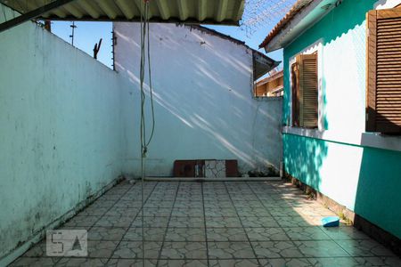Casa à venda com 70m², 3 quartos e 2 vagasQuintal