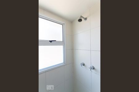 Apartamento para alugar com 62m², 2 quartos e sem vaga Apartamento para alugar com 62m², 2 quartos e sem vagaBanheiro da Suíte