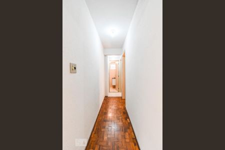 Corredor de apartamento para alugar com 3 quartos, 73m² em Alto de Pinheiros, São Paulo