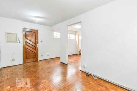 Sala de apartamento para alugar com 3 quartos, 73m² em Alto de Pinheiros, São Paulo