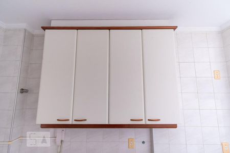 Apartamento à venda com 60m², 1 quarto e 1 vagaCozinha - detalhe armários