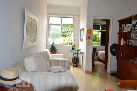 Sala de apartamento à venda com 2 quartos, 62m² em Icaraí, Niterói