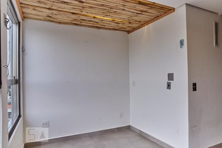 Apartamento à venda com 70m², 2 quartos e 1 vagaÁrea de Serviço