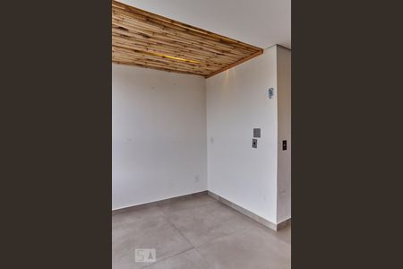 Apartamento à venda com 70m², 2 quartos e 1 vagaÁrea de Serviço