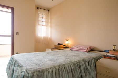 Casa à venda com 400m², 5 quartos e 5 vagas Casa à venda com 400m², 5 quartos e 5 vagasQuarto 1 Suíte (andar 2)