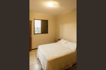 Casa à venda com 400m², 5 quartos e 5 vagas Casa à venda com 400m², 5 quartos e 5 vagasQuarto 4 (andar 2)