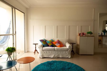 Sala de apartamento para alugar com 1 quarto, 100m² em Indianópolis, São Paulo