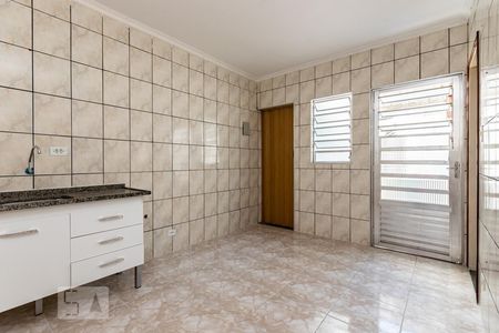Cozinha de casa para alugar com 1 quarto, 45m² em Burgo Paulista, São Paulo