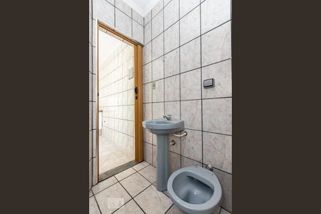 Banheiro  de casa para alugar com 1 quarto, 45m² em Burgo Paulista, São Paulo