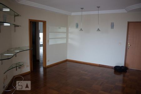 Apartamento para alugar com 83m², 2 quartos e 1 vagaSala