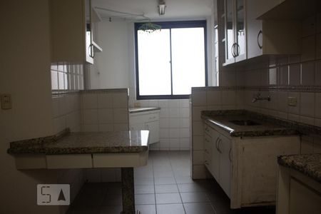 Apartamento para alugar com 83m², 2 quartos e 1 vagaCozinha