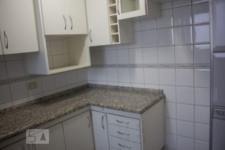 Apartamento para alugar com 83m², 2 quartos e 1 vagaCozinha