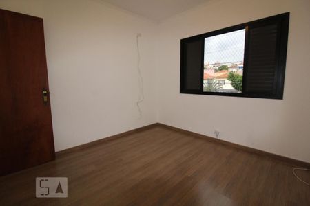 Casa para alugar com 130m², 2 quartos e 2 vagasQuarto 2
