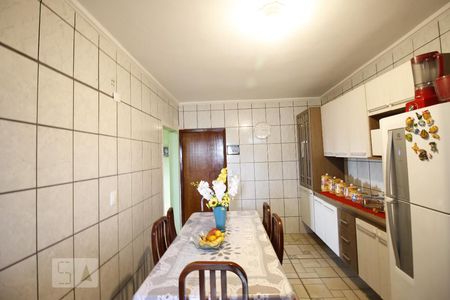 Apartamento à venda com 92m², 2 quartos e sem vagaCozinha