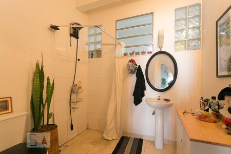 Apartamento à venda com 240m², 5 quartos e sem vagaBanheiro da suíte 3