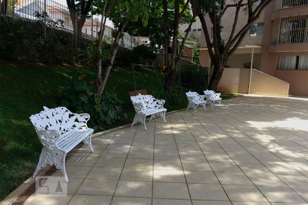 Apartamento à venda com 120m², 3 quartos e 2 vagas Apartamento à venda com 120m², 3 quartos e 2 vagasÁrea comum