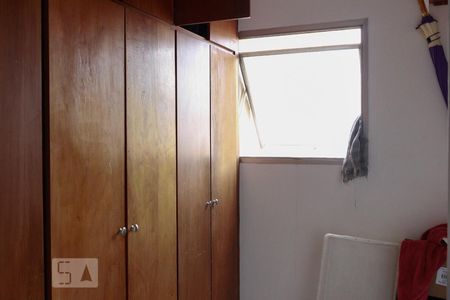 Apartamento à venda com 120m², 3 quartos e 2 vagas Apartamento à venda com 120m², 3 quartos e 2 vagasQuarto de Serviço