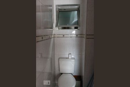 Apartamento à venda com 120m², 3 quartos e 2 vagas Apartamento à venda com 120m², 3 quartos e 2 vagasBanheiro de Serviço