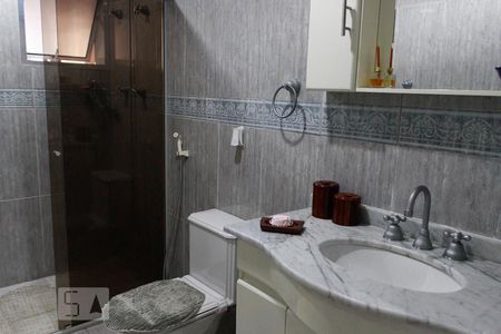 Apartamento à venda com 120m², 3 quartos e 2 vagas Apartamento à venda com 120m², 3 quartos e 2 vagasBanheiro