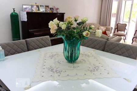 Sala de Estar de apartamento à venda com 3 quartos, 120m² em Vila Paulicéia, São Paulo