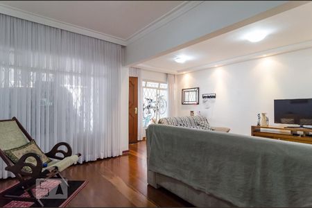 Sala de casa à venda com 4 quartos, 200m² em Mirandópolis, São Paulo