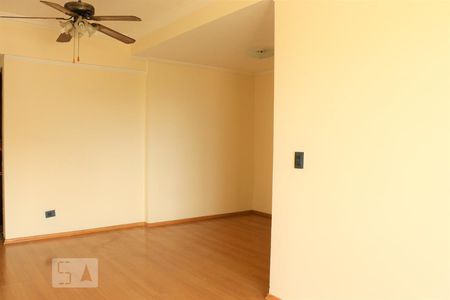 Sala de apartamento para alugar com 2 quartos, 70m² em Vila Monumento, São Paulo