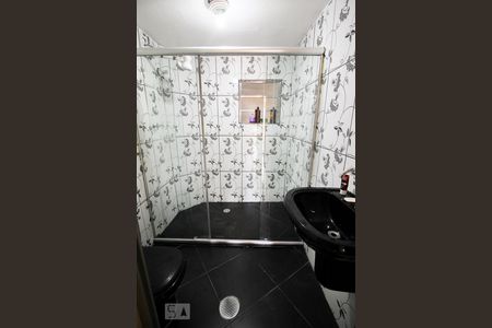 Apartamento à venda com 84m², 2 quartos e sem vagaBanheiro