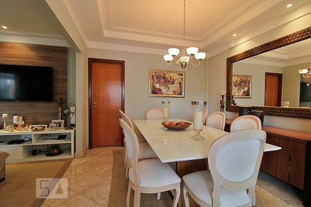 Apartamento à venda com 248m², 4 quartos e 4 vagasSala de Jantar