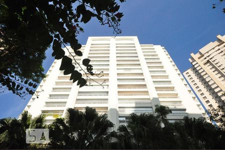 Apartamento à venda com 248m², 4 quartos e 4 vagas