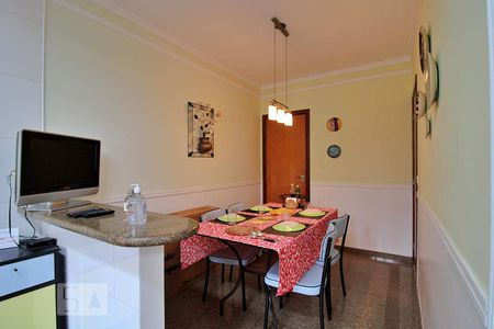 Apartamento à venda com 248m², 4 quartos e 4 vagasCopa