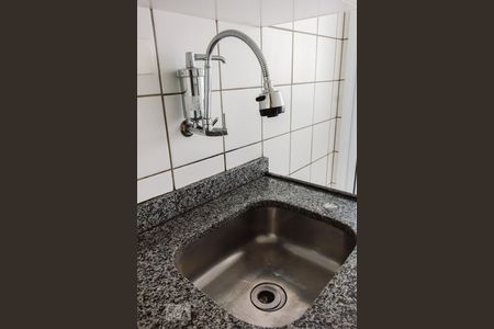 Apartamento à venda com 60m², 2 quartos e 2 vagasCozinha Pia