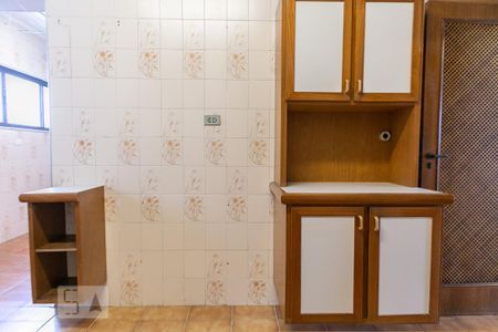 Apartamento para alugar com 157m², 3 quartos e 2 vagas Apartamento para alugar com 157m², 3 quartos e 2 vagasCozinha