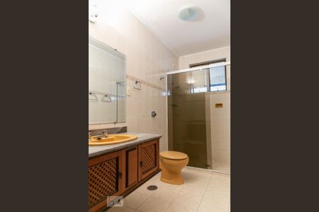 Apartamento para alugar com 157m², 3 quartos e 2 vagas Apartamento para alugar com 157m², 3 quartos e 2 vagasBanheiro