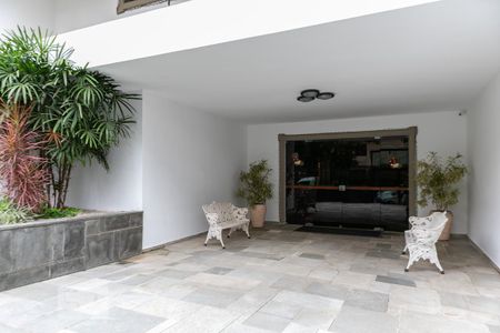 Entrada de apartamento para alugar com 3 quartos, 157m² em Boqueirão, Santos