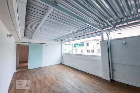 Apartamento à venda com 142m², 3 quartos e 2 vagas Apartamento à venda com 142m², 3 quartos e 2 vagasVaranda