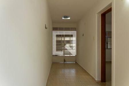 Casa à venda com 125m², 2 quartos e 2 vagas Casa à venda com 125m², 2 quartos e 2 vagasEntrada