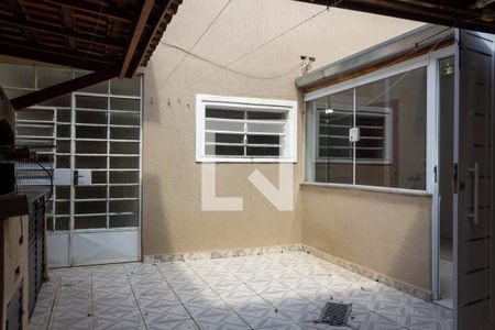 Casa à venda com 125m², 2 quartos e 2 vagas Casa à venda com 125m², 2 quartos e 2 vagasQuintal