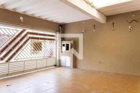 Casa à venda com 125m², 2 quartos e 2 vagas Casa à venda com 125m², 2 quartos e 2 vagasGaragem