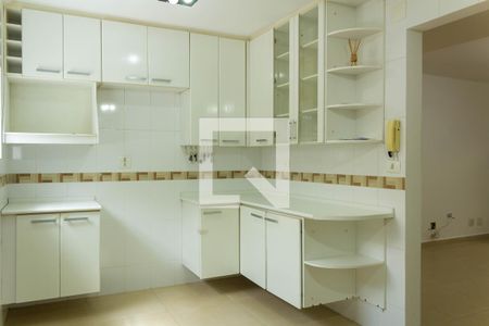 Casa à venda com 125m², 2 quartos e 2 vagas Casa à venda com 125m², 2 quartos e 2 vagasCozinha