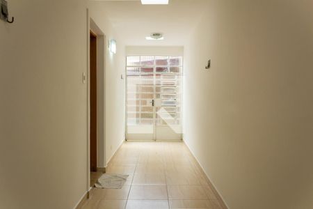 Casa à venda com 125m², 2 quartos e 2 vagas Casa à venda com 125m², 2 quartos e 2 vagasEntrada