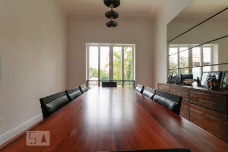 Casa à venda com 421m², 4 quartos e 3 vagasSala de jantar