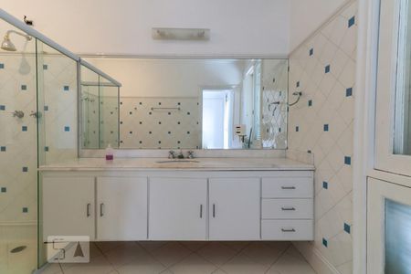 Casa à venda com 421m², 4 quartos e 3 vagasSuíte 1