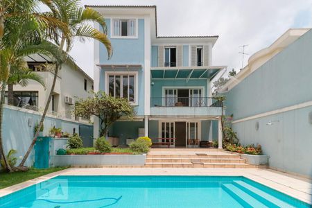 Casa à venda com 421m², 4 quartos e 3 vagasPiscina